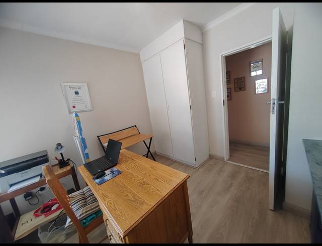3 BEDROOM FREESTANDING FOR SALE IN SUNAIR PARK